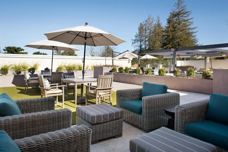 Oakmont of Redwood City photo 3