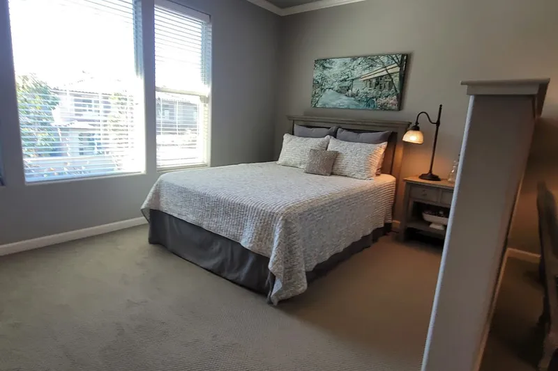 Oakmont of Riverpark photo 7