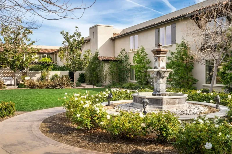 Oakmont of Santa Clarita photo 4