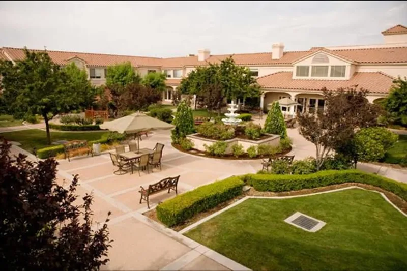 Oakmont of The Lakes