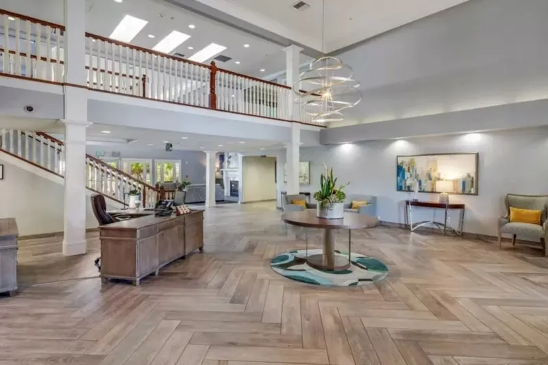 Oakmont of The Lakes photo 2