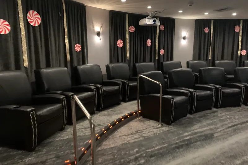 Oakmont of Torrance photo 9