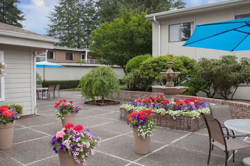 Olympics West Retirement Inn photo 3