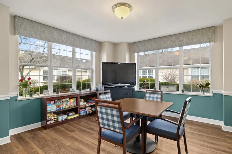 Ontario Estates Senior Living photo 5