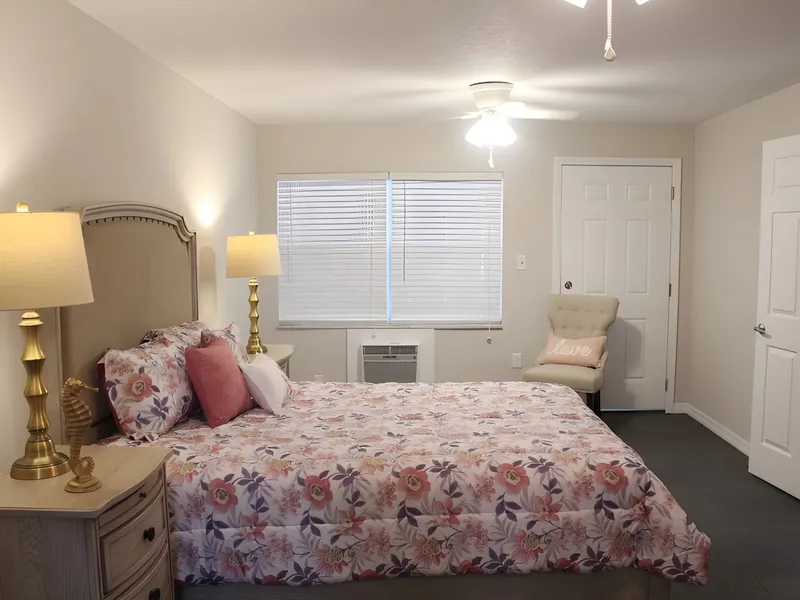 Osprey Manor photo 2