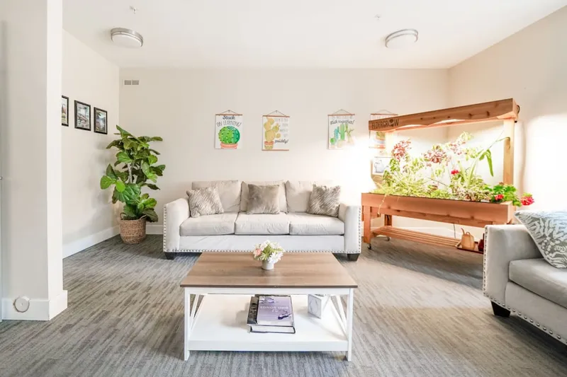 Overlake Terrace Assisted Living & Memory Care photo 3