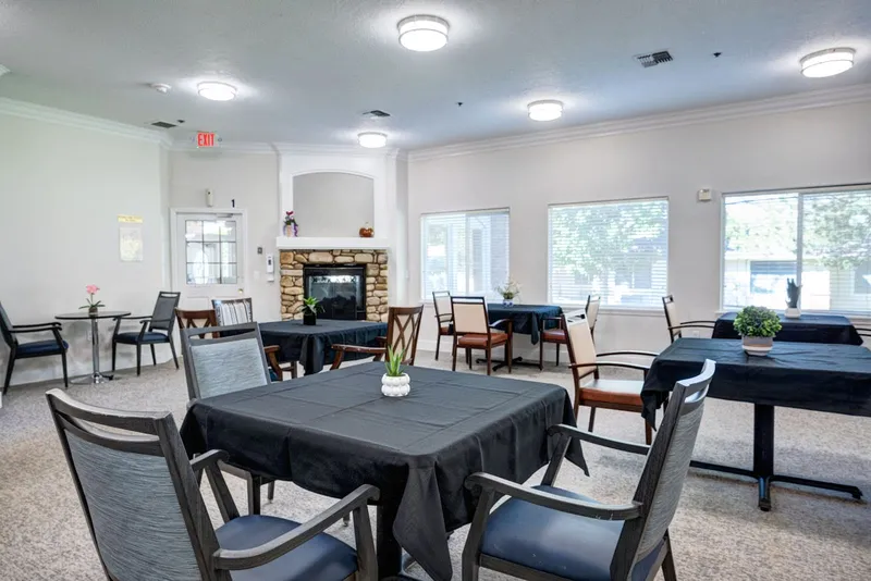 Overland Court Senior Living photo 7