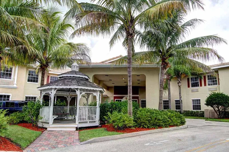 Palms at St. Lucie West Senior Living - senior living in Port St. Lucie, Florida - photo 2