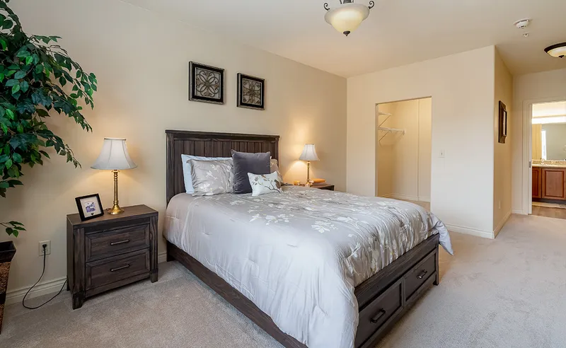 Paradise Village - senior living in National City, California - photo 5