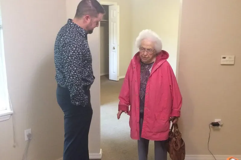 Paramount House Senior Living photo 9