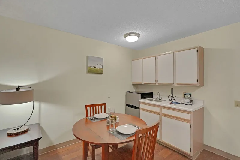 Polo Park Estates photo 9