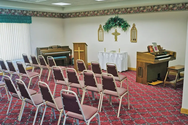 Ponderosa Lodge Senior Living photo 3