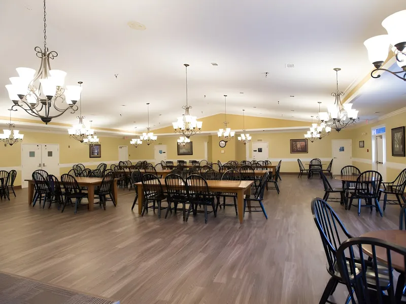 Quillen Manor photo 3