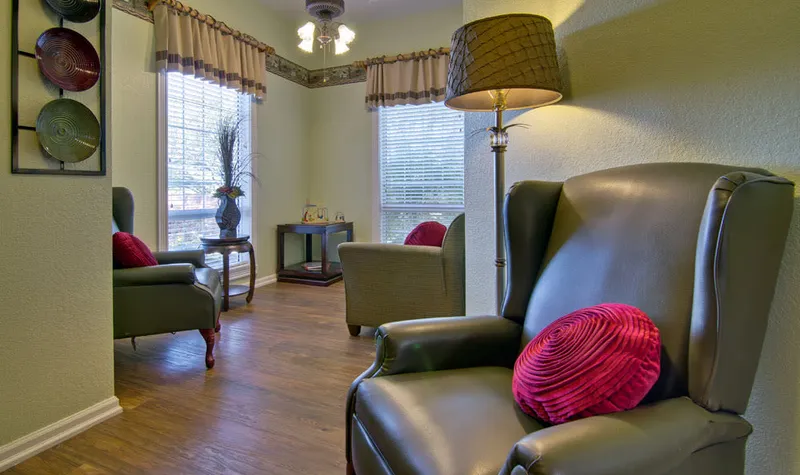 Ravenwood Senior Living photo 7