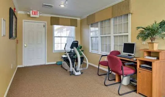 Ravenwood Senior Living photo 8