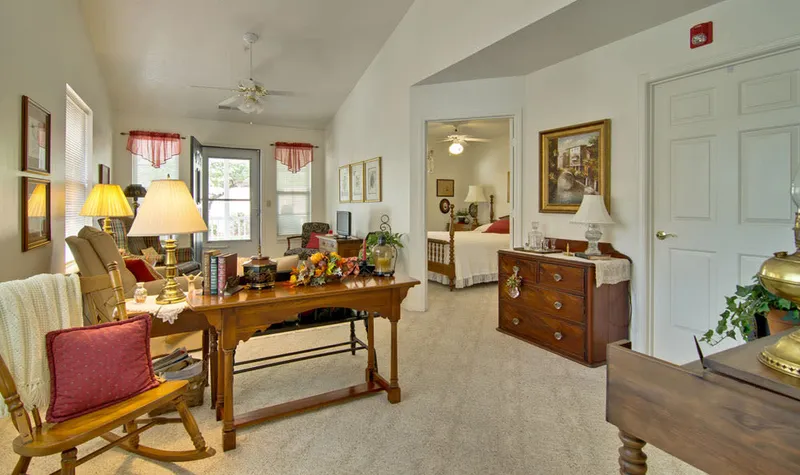 Ravenwood Terrace Senior Living photo 6