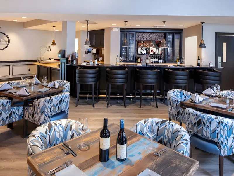 Regency Oaks photo 6