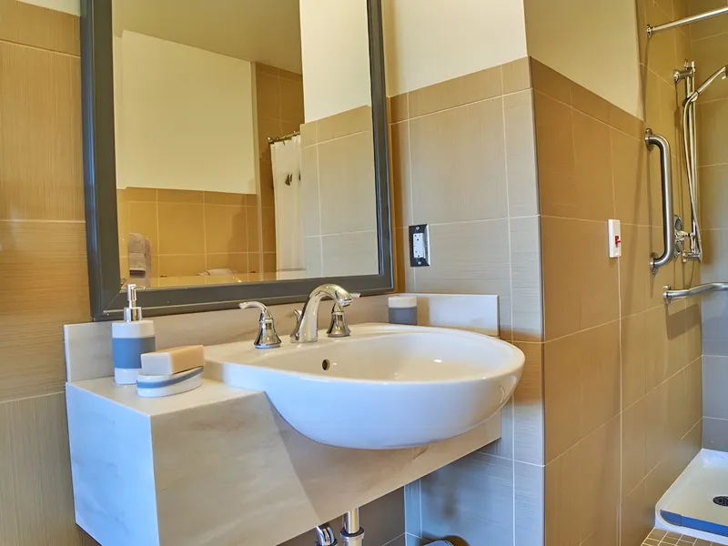 Residences at Vantage Point photo 3