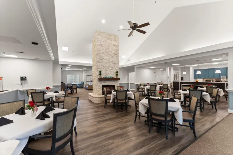 Reunion Court of the Woodlands photo 2