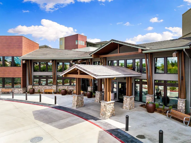 Revel Folsom - senior living in Folsom, California - photo 16