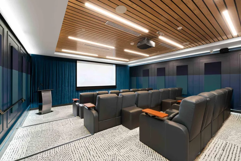 Revel Folsom - senior living in Folsom, California - photo 4