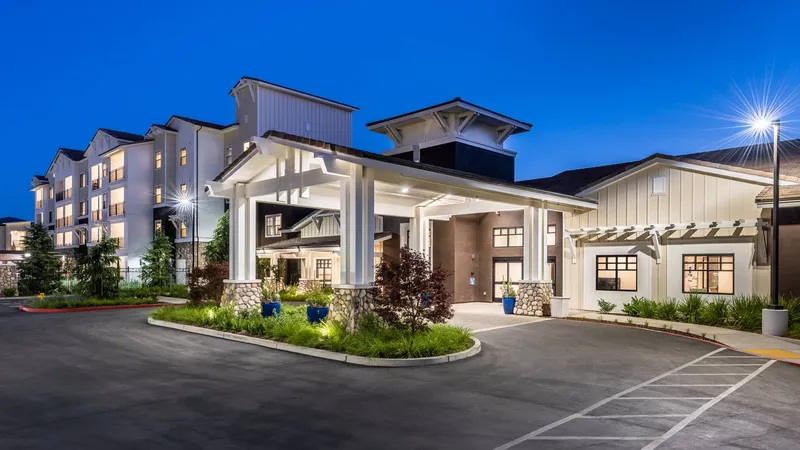 Revel Lodi - senior living in Lodi, California - photo 15