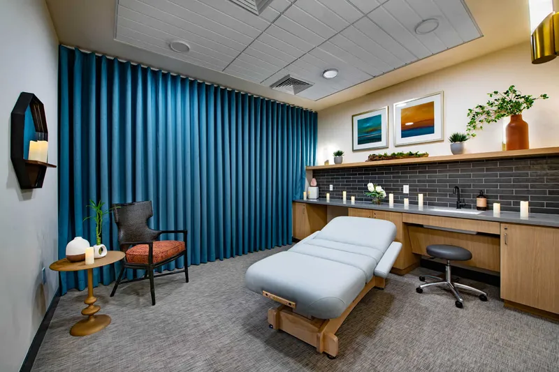 Revel McDowell Mountain - senior living in Scottsdale, Arizona - photo 5