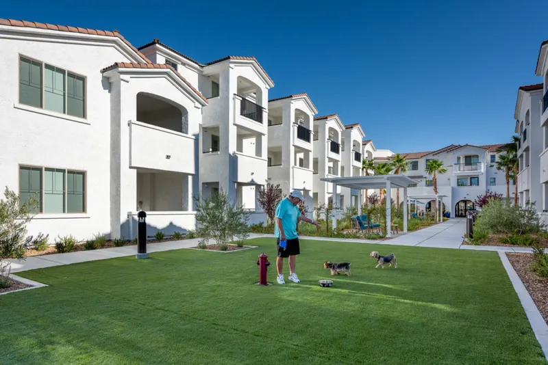 Revel Vegas - senior living in Las Vegas, Nevada - photo 9