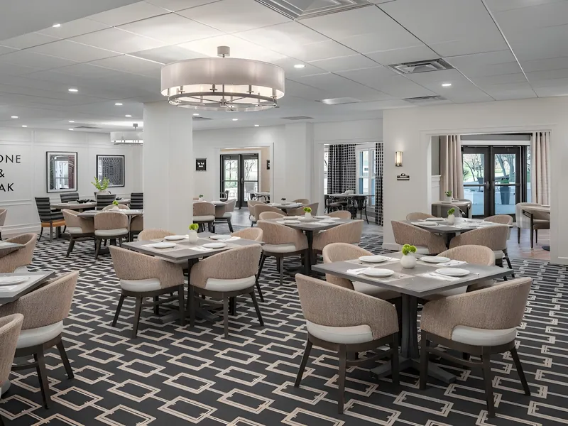 Richmond Place photo 5