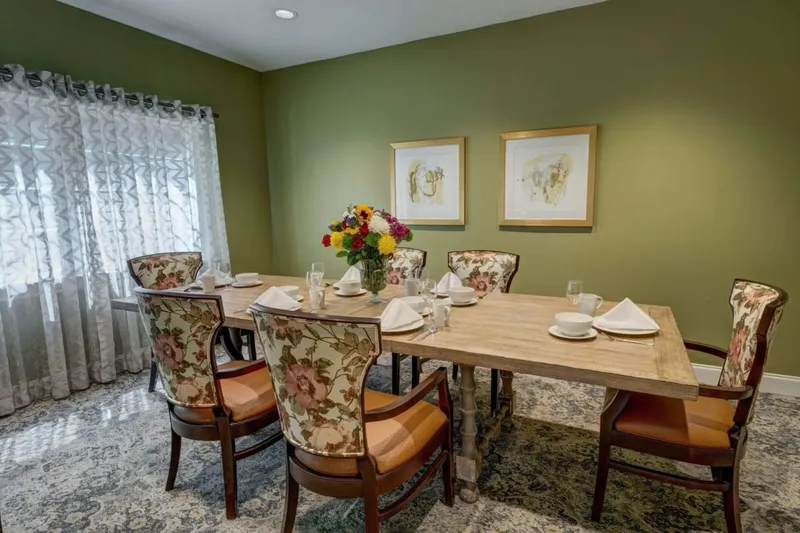 Ridgeland Place photo 9