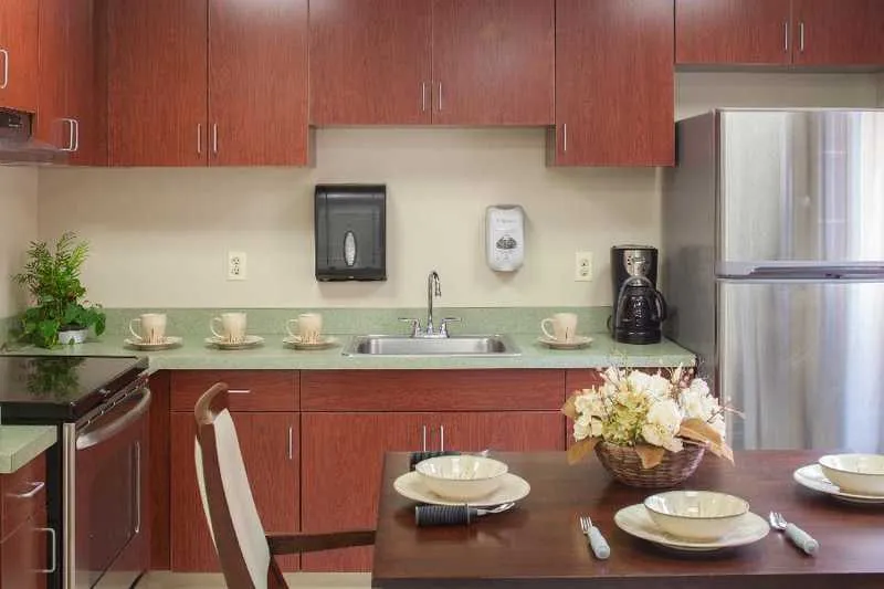 Ridgewood Center - senior living in Ridgewood, New Jersey - photo 7