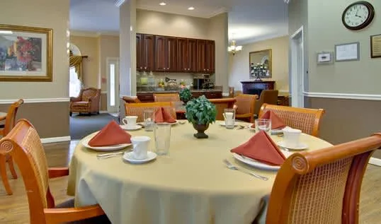 River Mist Senior Living photo 2