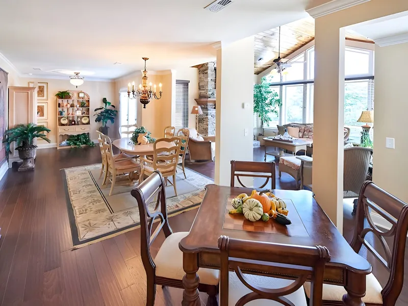 Rolling Green Village photo 7