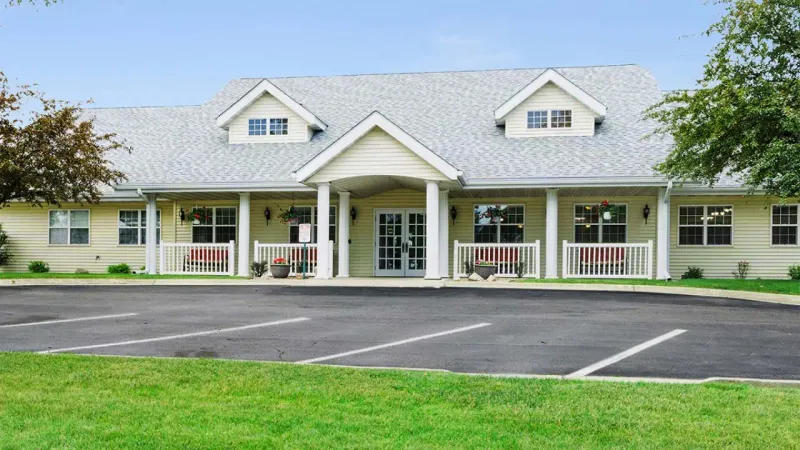 Rolling Meadows Senior Living - Independent Living, Assisted Living, Memory Care, Respite Care in Fountain Lake, Arkansas