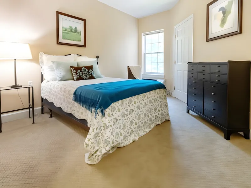 Rose Tree Place photo 3