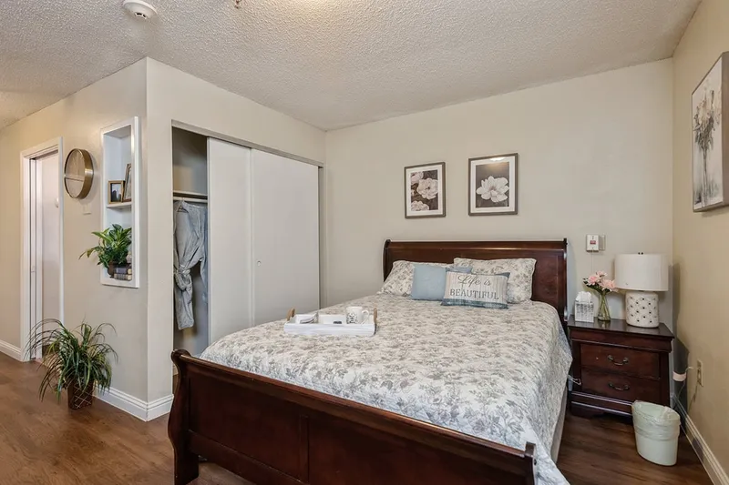 Rosefield Court photo 6