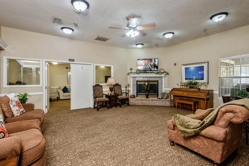 Rosefield Court photo 8