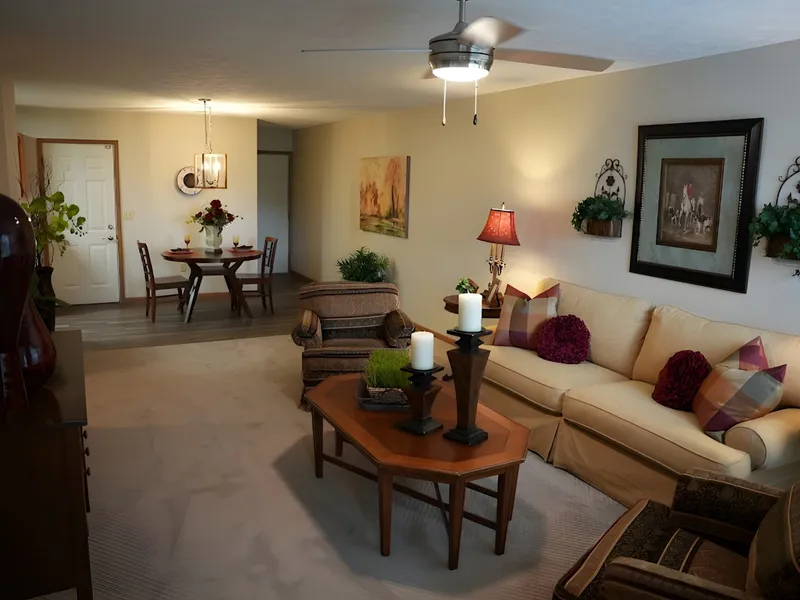 Rosegate Commons photo 4