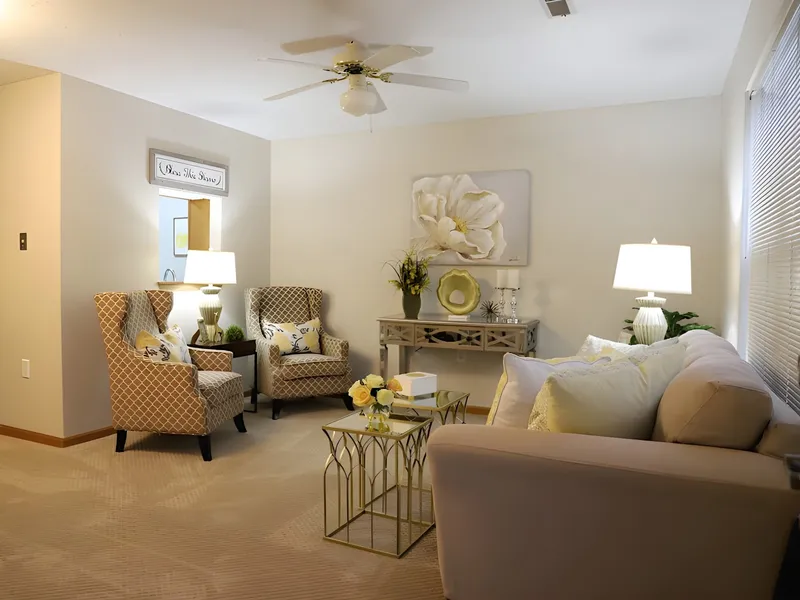 Rosegate Commons photo 6