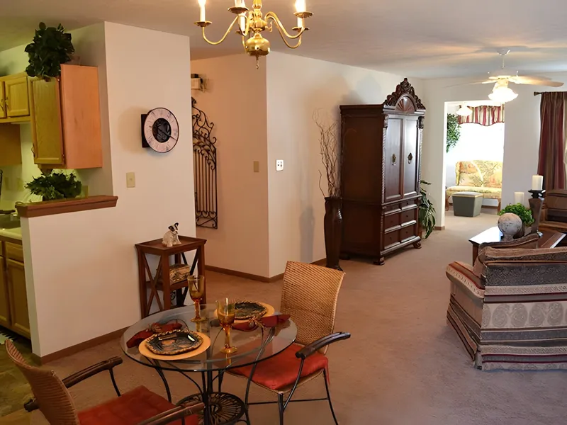 Rosegate Commons photo 8