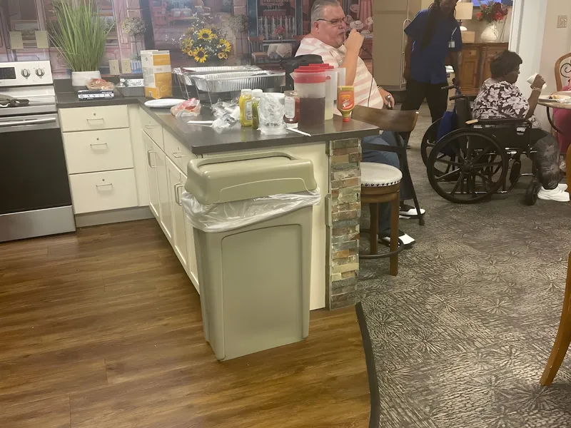 Rosewalk at Lutherwoods photo 9