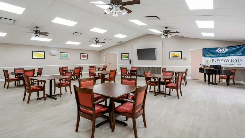 Rosewood Nursing Center - senior living in Lake Charles, Louisiana - photo 3