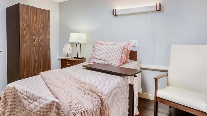 Rosewood Nursing Center - senior living in Lake Charles, Louisiana - photo 4