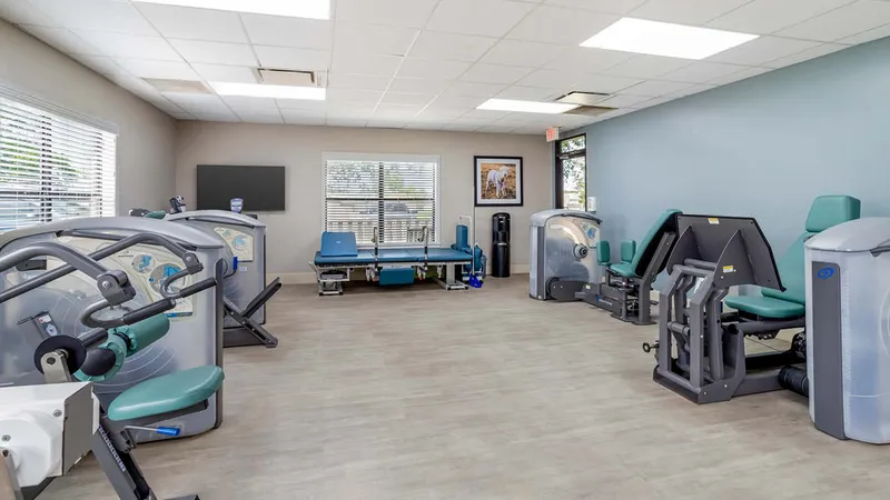 Rosewood Nursing & Rehabilitation - senior living in San Antonio, Texas - photo 5