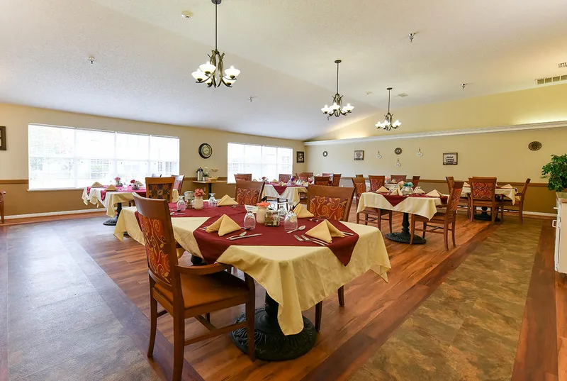 Sabine Place photo 6