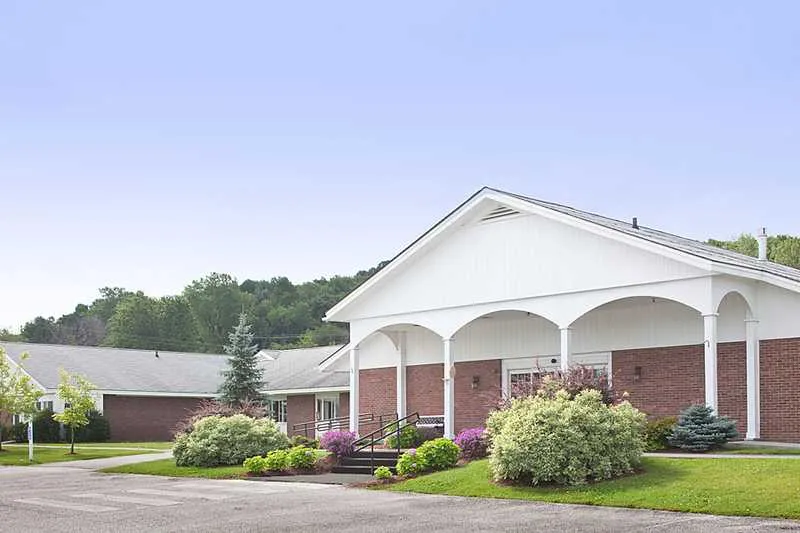 Saint Albans Healthcare & Rehabilitation Center - senior living in Saint Albans City, Vermont - photo 6