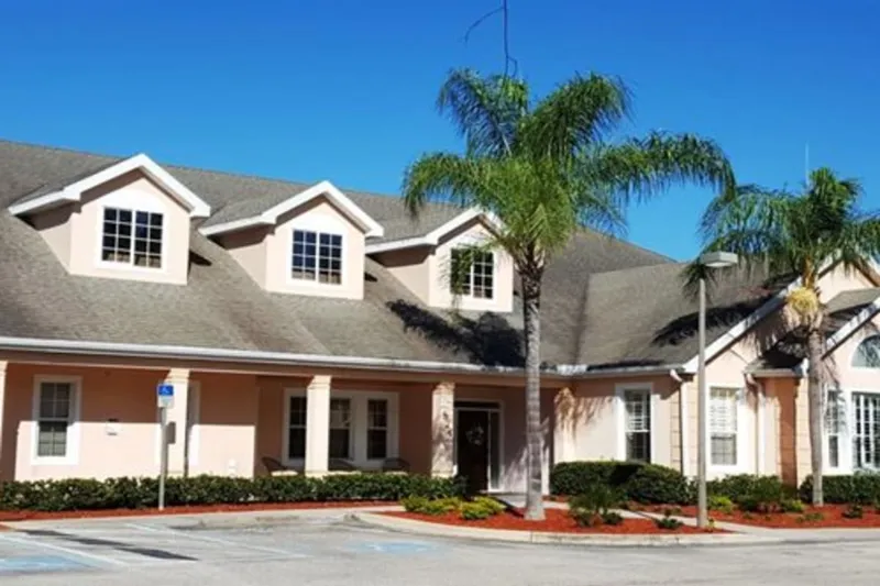 Savannah Court of Brandon photo 7