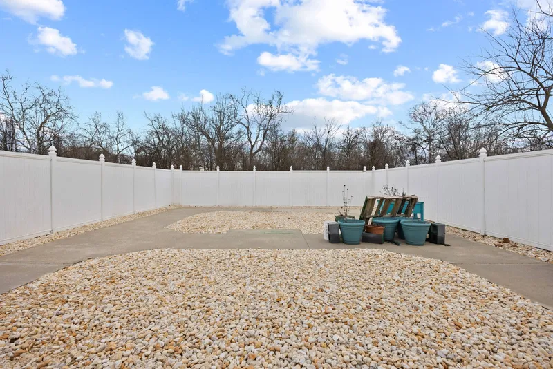 Seaton Hagerstown photo 9