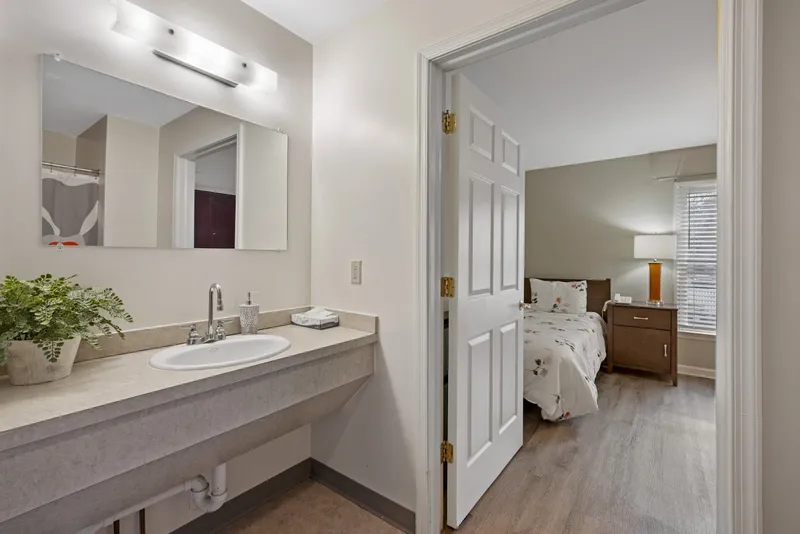 Seaton Towson photo 6