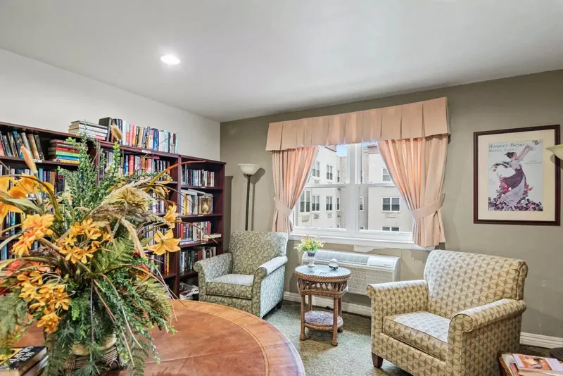 Seaton Voorhees photo 7